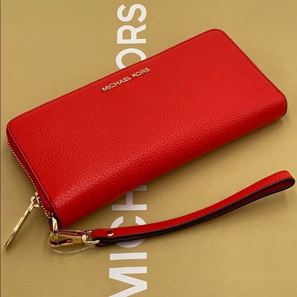 MICHAEL KORS LARGE TRAVEL CONTINENTAL DARK SANGRIA - Picture 13 of 16